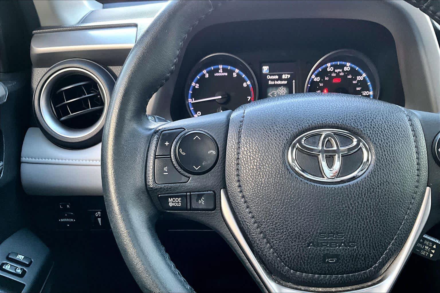 Used 2017 Toyota RAV4 XLE AWD/4WD image 24