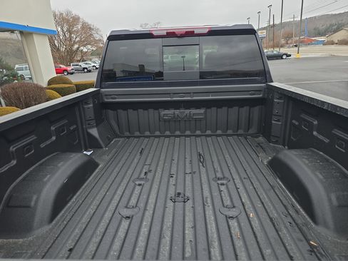 New 2026 GMC Sierra 3500 Denali w/ Denali Reserve Package image 5