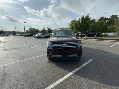 Used 2020 Ford Expedition XLT AWD/4WD image 3