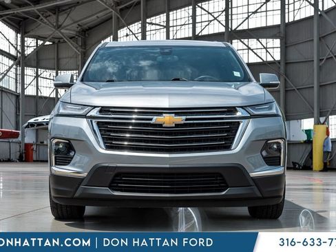 Used 2023 Chevrolet Traverse LT FWD image 40