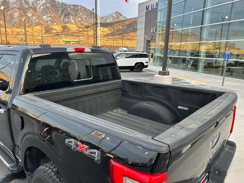 Certified 2022 Ford F150 Lariat w/ Equipment Group 502A High image 16