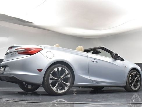 Used 2018 Buick Cascada Premium image 33
