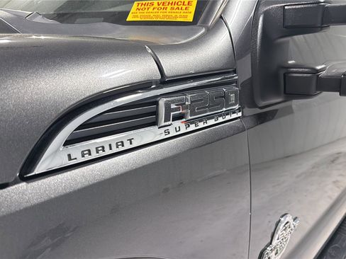 Used 2016 Ford F250 Lariat w/ Chrome Package image 33