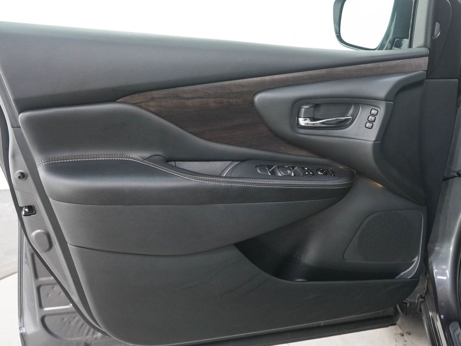 Used 2024 Nissan Murano Platinum AWD/4WD image 21