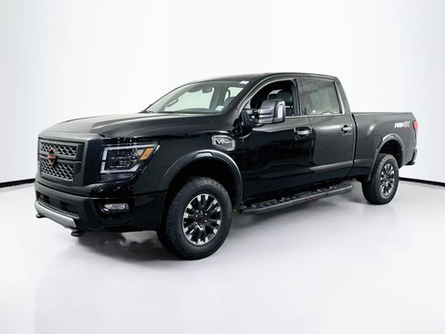Used 2023 Nissan Titan PRO-4X w/ Pro-4x Convenience Package AWD/4WD image 1
