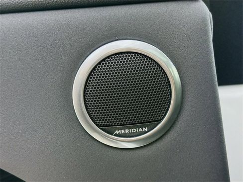 Used 2025 Land Rover Range Rover Evoque Dynamic SE image 26