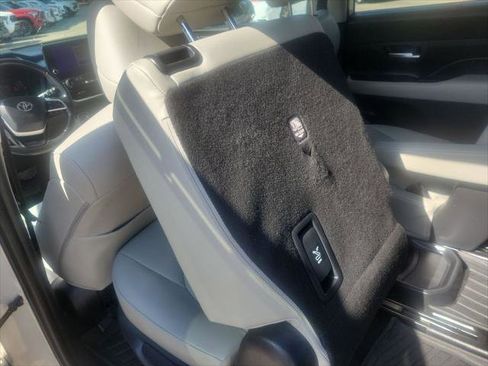 Certified 2024 Toyota Grand Highlander XLE image 73
