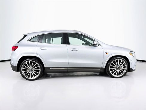 Used 2024 Mercedes-Benz GLA 35 AMG 4MATIC image 36