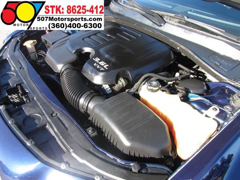 Used 2016 Chrysler 300 Limited image 20