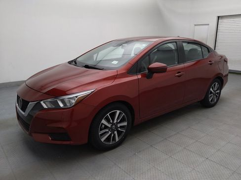 Used 2021 Nissan Versa SV FWD image 2