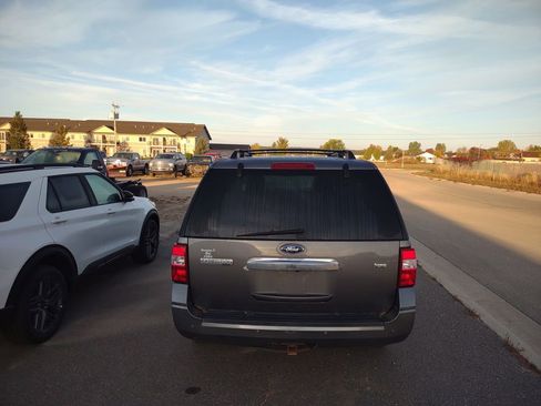 Used 2014 Ford Expedition Limited image 3