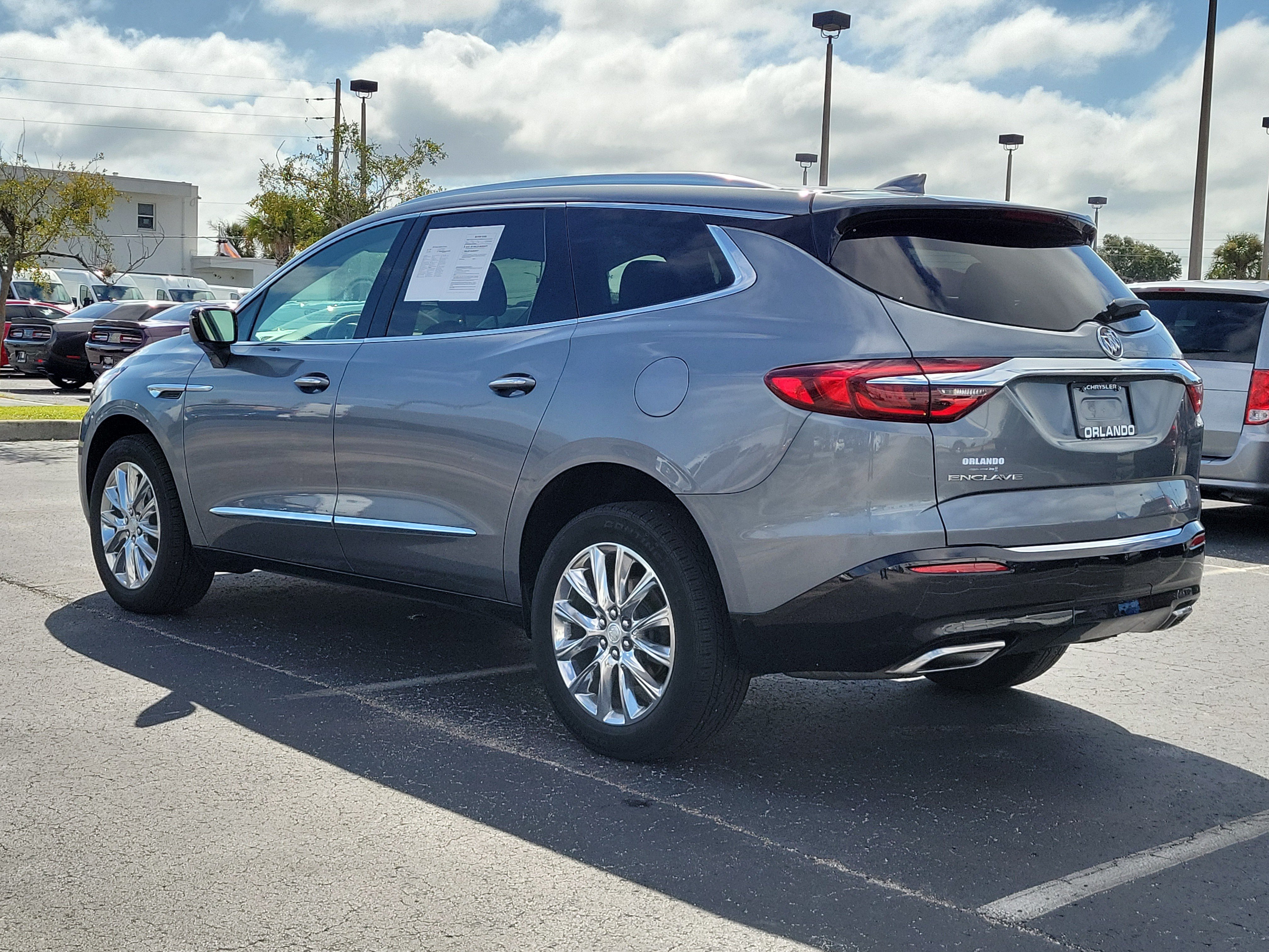Used 2021 Buick Enclave Essence w/ Sound and Sites Package FWD image 5