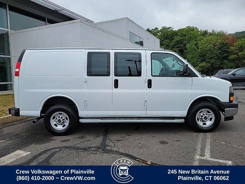 Used 2023 GMC Savana 2500 w/ Driver Convenience Package image 22