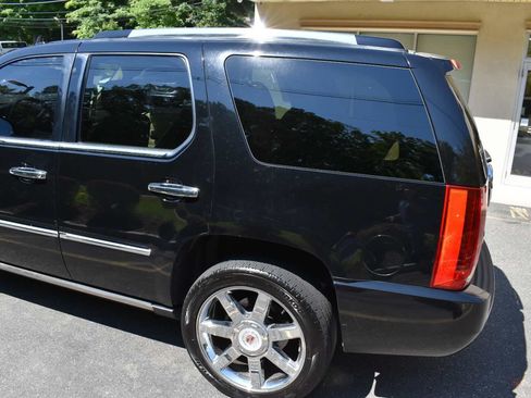Used 2011 Cadillac Escalade Premium AWD/4WD image 66