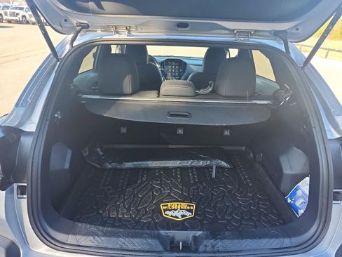 Used 2024 Subaru Crosstrek 2.5i Wilderness image 4