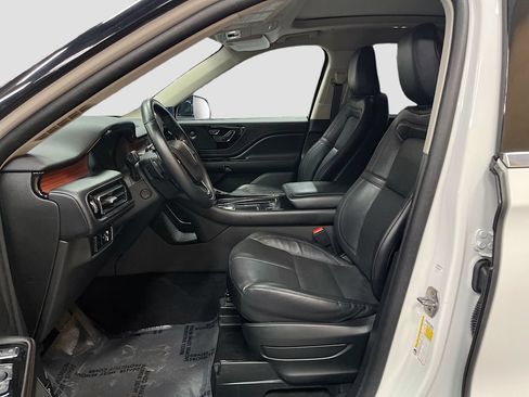 Used 2024 Lincoln Aviator Reserve AWD/4WD image 22