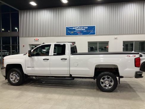 Used 2017 Chevrolet Silverado 2500 W/T w/ WT Convenience Package image 8