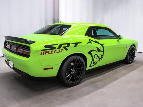 Used 2023 Dodge Challenger SRT Hellcat w/ Driver Convenience Group image 6
