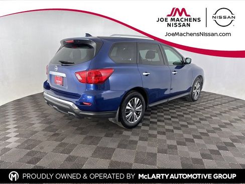 Used 2020 Nissan Pathfinder S image 5