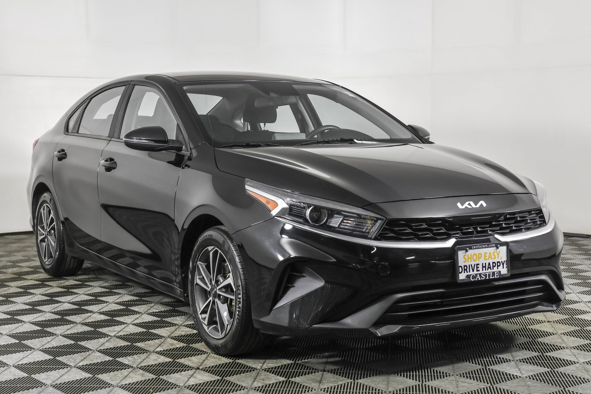 Used 2023 Kia Forte LXS w/ LXS Technology Package FWD image 11