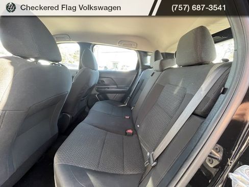 Used 2025 Nissan Kicks S image 23