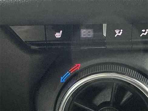 Certified 2023 Chevrolet Blazer LT w/ Convenience Package image 21