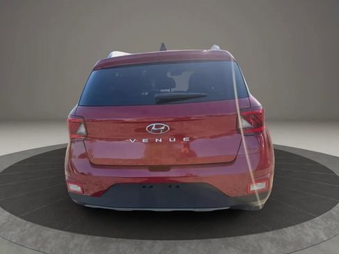 Used 2022 Hyundai Venue SEL w/ Cargo Package FWD image 6