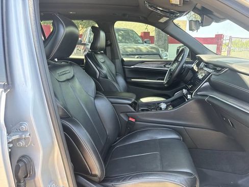 Used 2021 Jeep Grand Cherokee L Overland w/ Luxury Tech Group IV AWD/4WD image 31