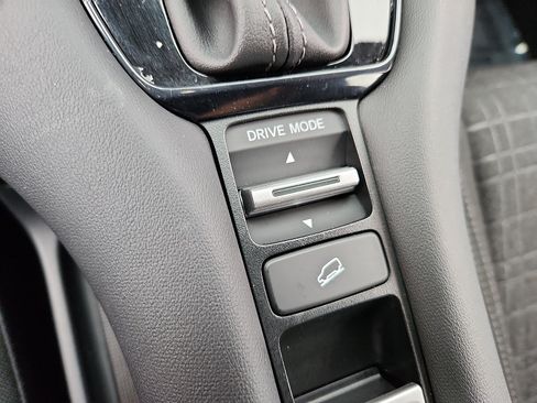 Used 2024 Honda HR-V LX image 23