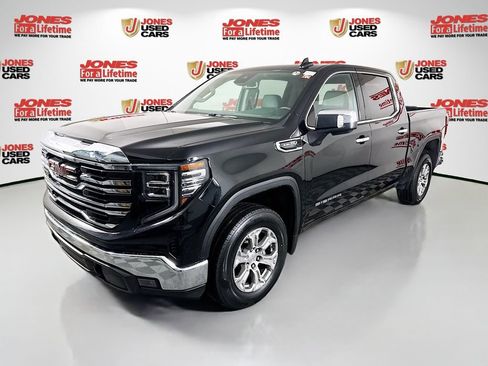 Used 2025 GMC Sierra 1500 SLT image 13