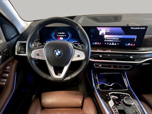 Used 2026 BMW X7 xDrive40i AWD/4WD image 5