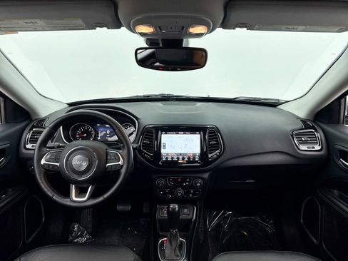 Used 2018 Jeep Compass Limited w/ Navigation Group image 16