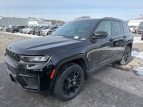 New 2026 Jeep Grand Cherokee Altitude AWD/4WD image 6