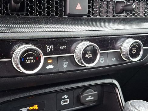 Used 2024 Honda CR-V LX image 18
