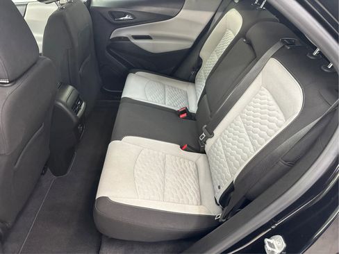 Used 2020 Chevrolet Equinox LS FWD image 14