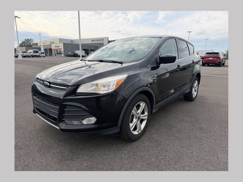 Used 2015 Ford Escape SE FWD image 1