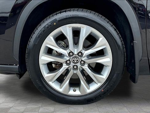 Used 2021 Toyota Highlander Limited AWD/4WD image 35