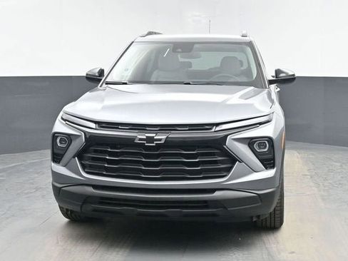New 2026 Chevrolet TrailBlazer LT w/ Midnight Edition FWD image 3
