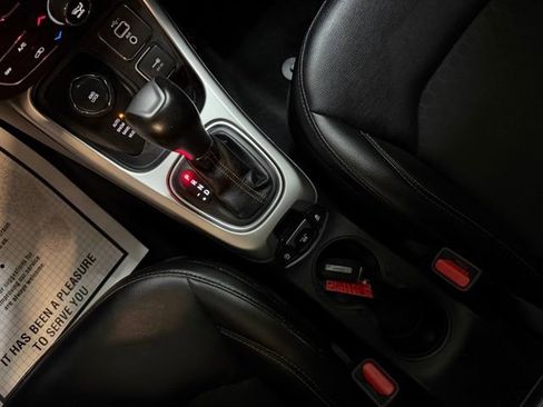 Used 2019 Jeep Compass Latitude image 28