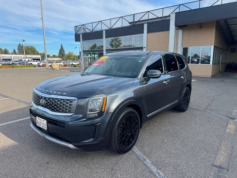 Used 2020 Kia Telluride LX FWD image 2