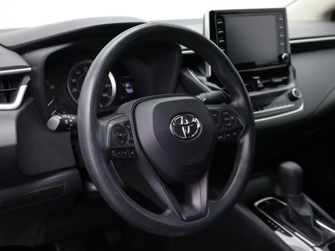 Used 2021 Toyota Corolla LE FWD image 10