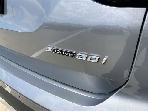 Used 2024 BMW X3 xDrive30i w/ Premium Package image 9
