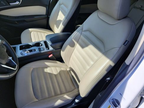 Used 2022 Ford Edge SEL w/ Convenience Package AWD/4WD image 12