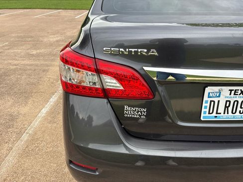 Used 2015 Nissan Sentra SV image 8