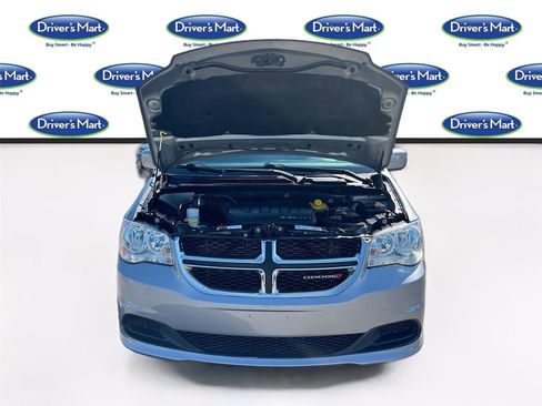 Used 2016 Dodge Grand Caravan SXT image 33