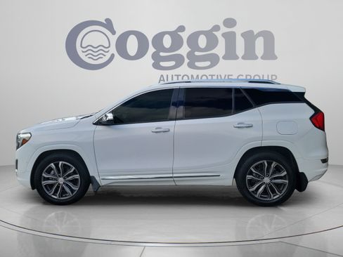 Used 2019 GMC Terrain Denali w/ Advanced Safety Package AWD/4WD image 2