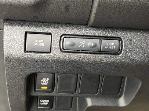 Used 2026 Nissan Frontier PRO-4X AWD/4WD image 45