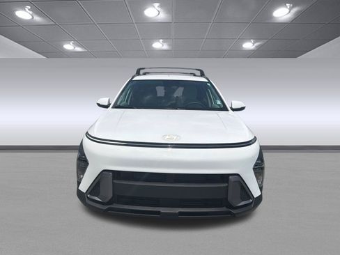 Certified 2025 Hyundai Kona SEL FWD image 4