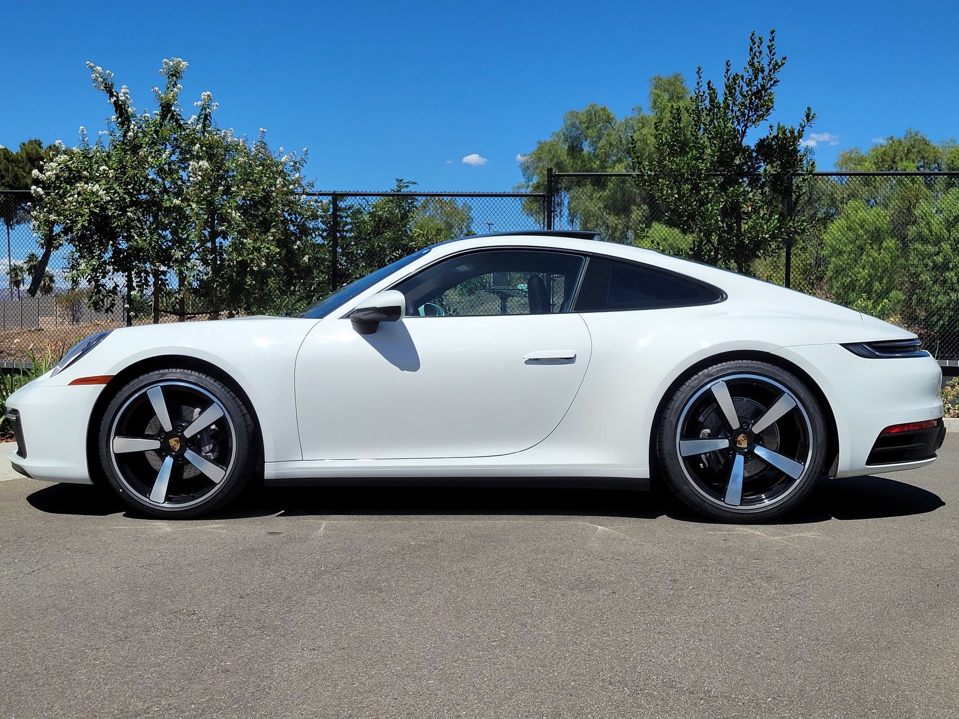 Certified 2022 Porsche 911 Carrera RWD image 2