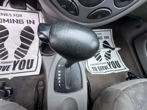 Used 2004 Ford Focus ZX3 Hatchback FWD image 16